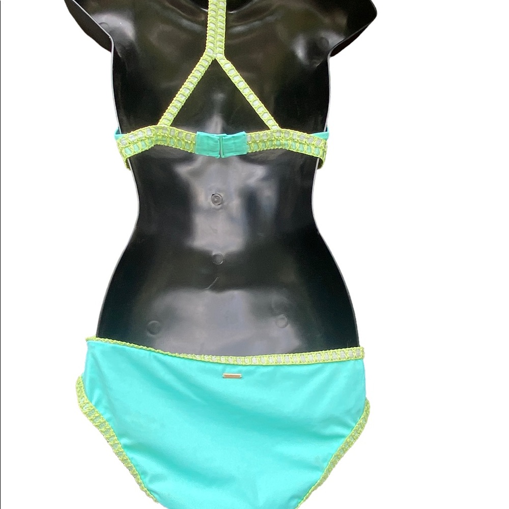 Victorias Secret Bikini Set! Top-Small Bottoms-Medium - Picture 6 of 13